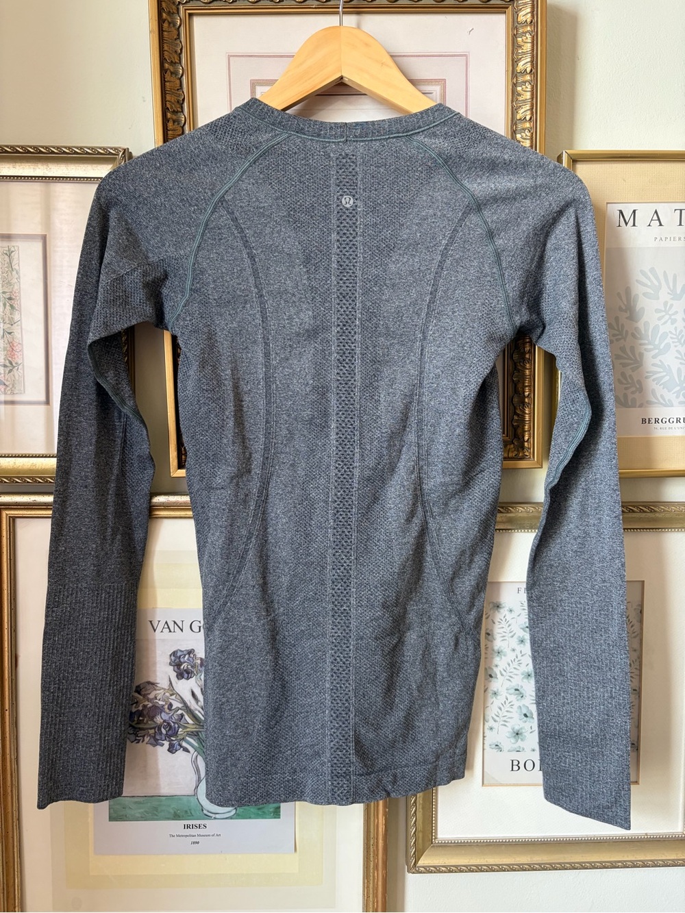 Lululemon Swiftly Tech Long Sleeve 4 - Picture 6 of 10